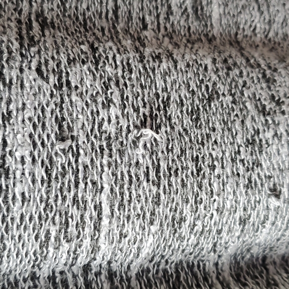 Ombre long sleeve sweater - Picture 2 of 6